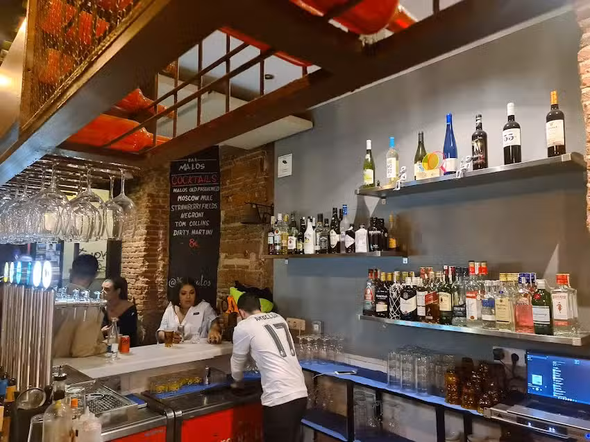 Velarde 13 l Restaurante Malasa&ntilde;a