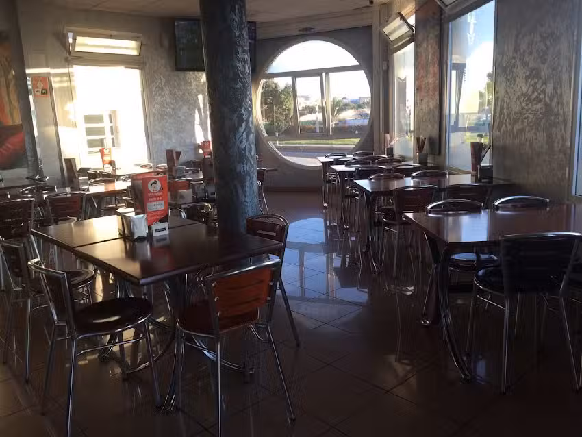 Veloty, pizzeria-cafeteria
