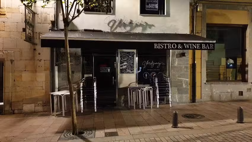Verdejonegro Bistro & Wine Bar