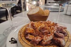 Villa del Prado Caf&eacute; Bar