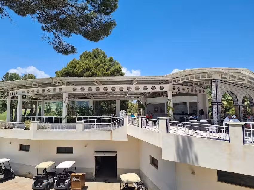 Villamart&iacute;n Club House