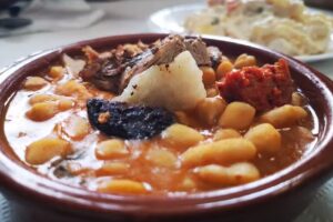 Vi&ntilde;a a&ntilde;ina Comer