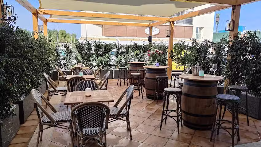 VINONIK WINE BAR & RESTAURANT