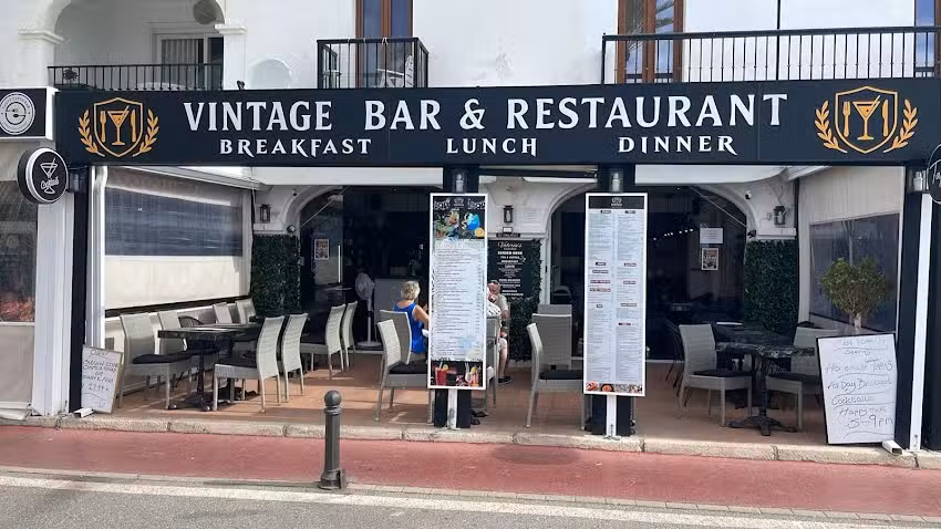 VINTAGE Bar & Restaurant
