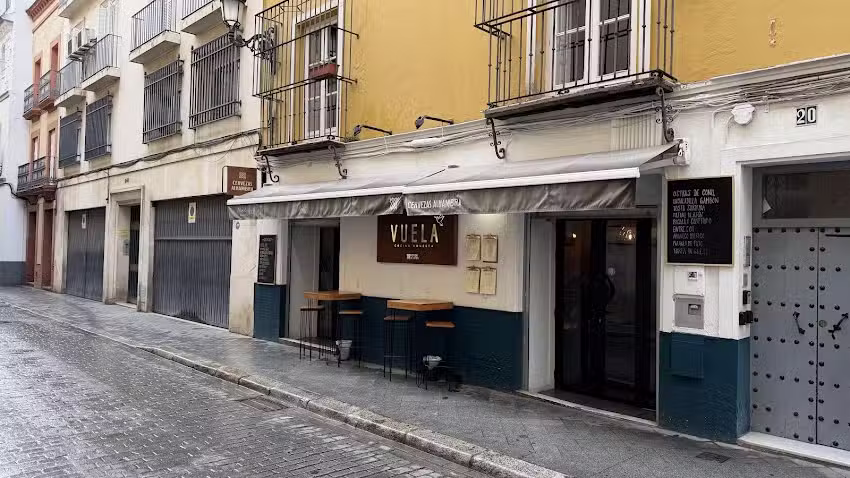 Vuela Tapas & Cocktail