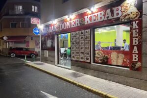 Waqar Doner Kebab Santa Brigida