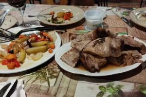 YENKA | Restaurante &ndash; Pensi&oacute;n **