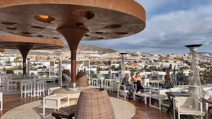 Zambra SkyBar (Only Adults)