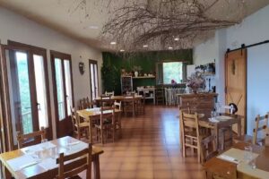 Zirta jatetxea Larraul ostatua